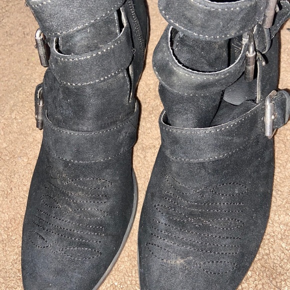 Black bootie - Picture 2 of 4